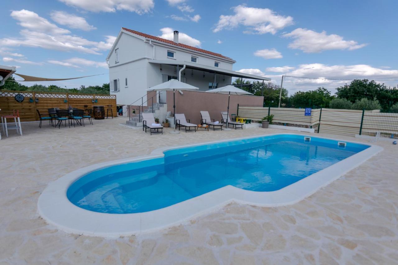 Villa Kuca Za Odmor M&J Benkovac Exterior foto